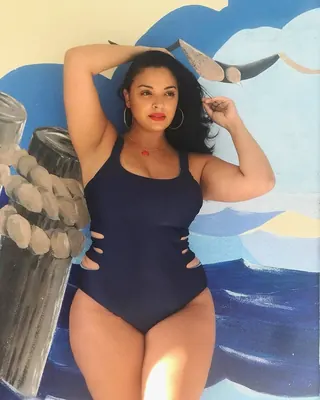 Meena, 44 ans, cougar à Dijon